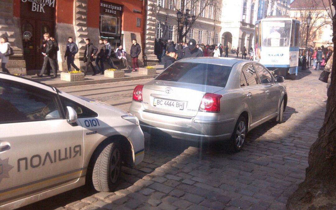 Патрульна поліція Львова оштрафувала водія Садового